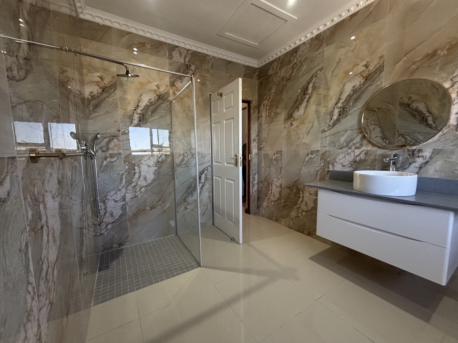 To Let 3 Bedroom Property for Rent in Flamingo Vlei Western Cape